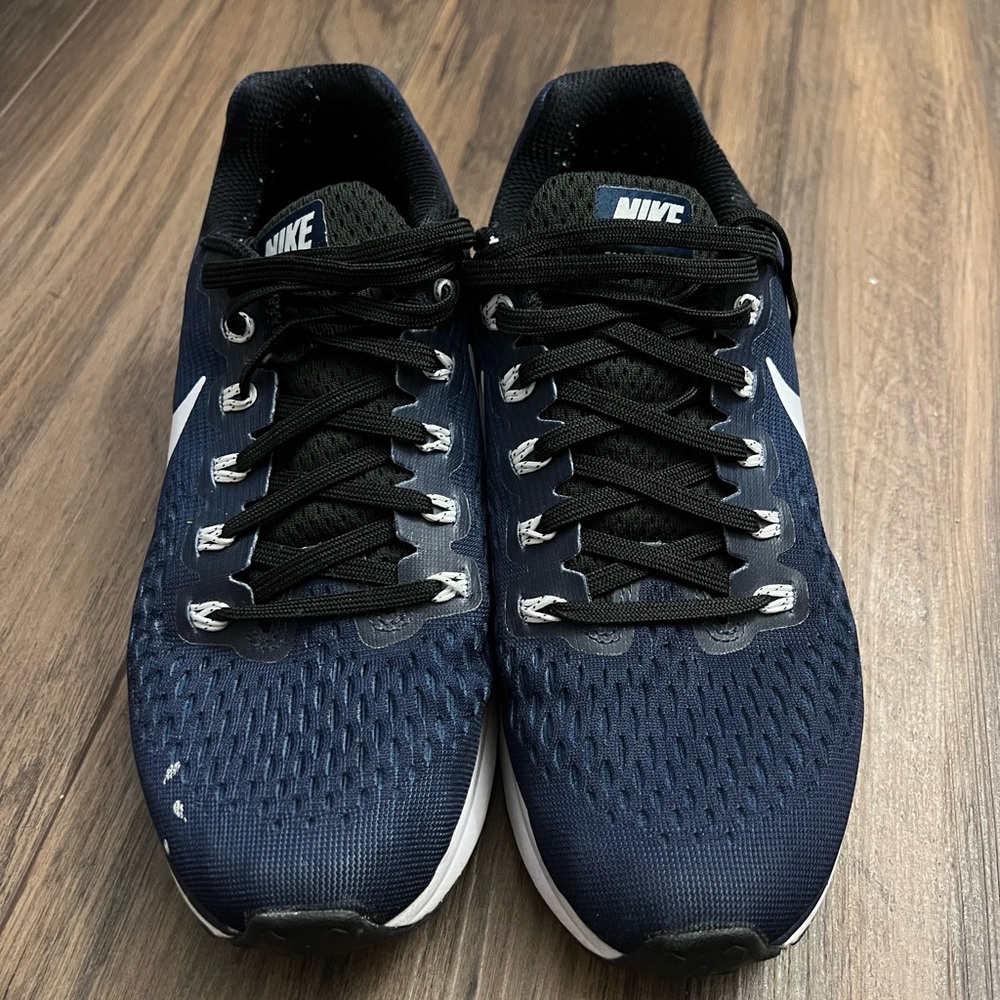 Nike Dark Blue Athletic Sneakers